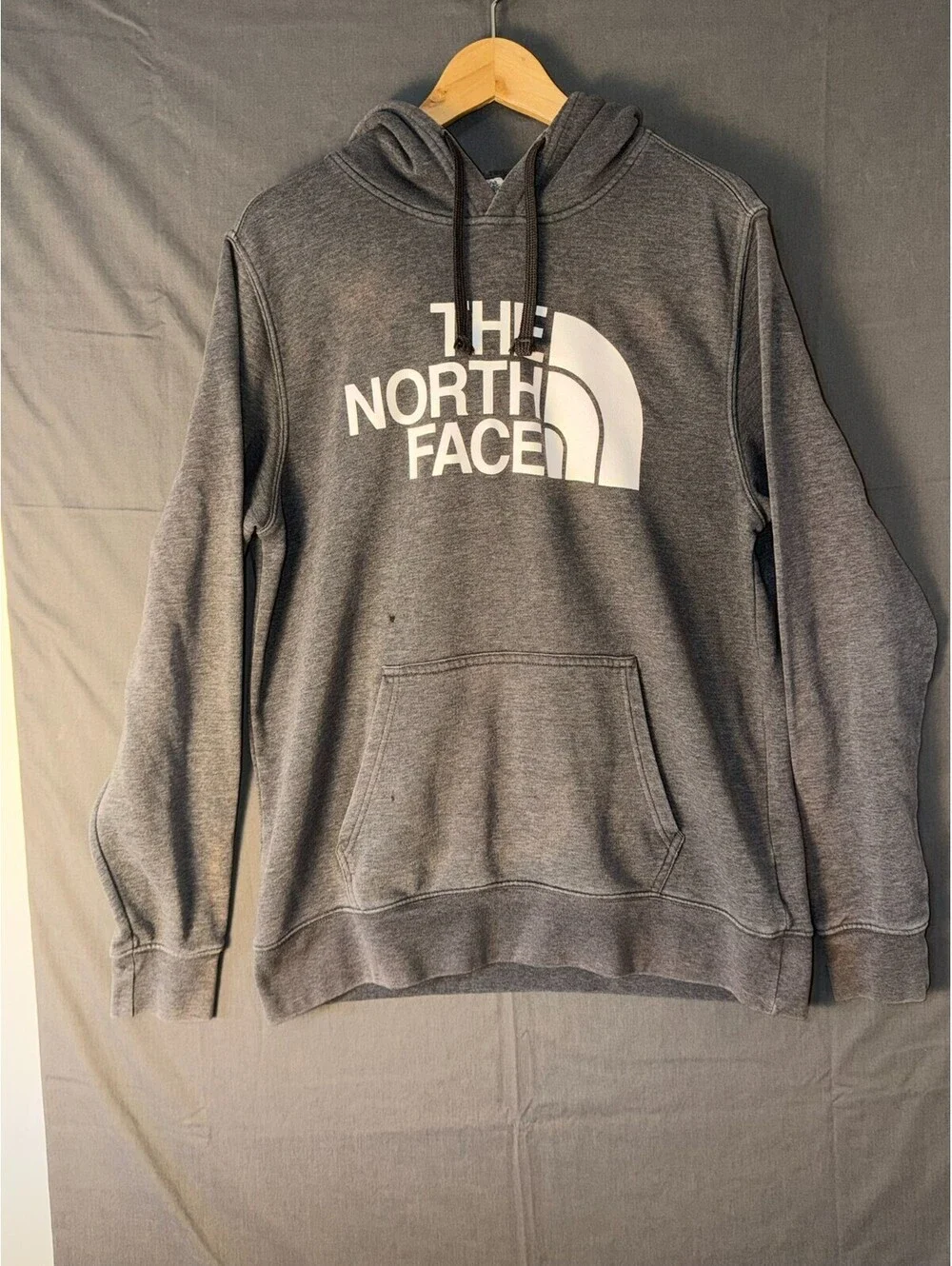 The North Face Hoodie Men’s Large Gray Pullover Sweatshirt Logo Spellout